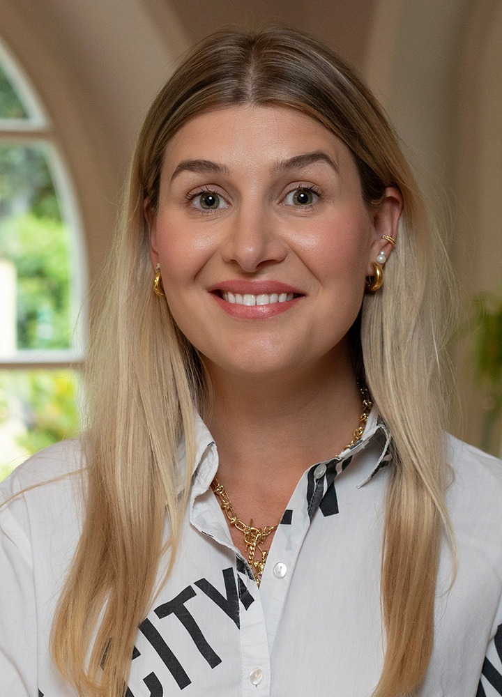 Laura Kreuzer,
Kosmetik- und Modeberatung